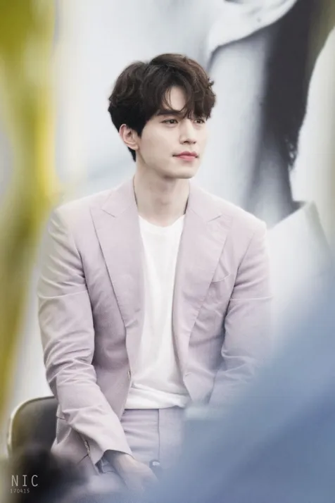 Lee Dong Wook