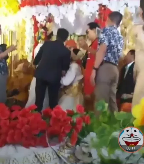 MC dan Keluarga Panik