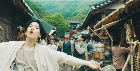 Jungkook dan Jin BTS Berkelahi di MV Daechwita