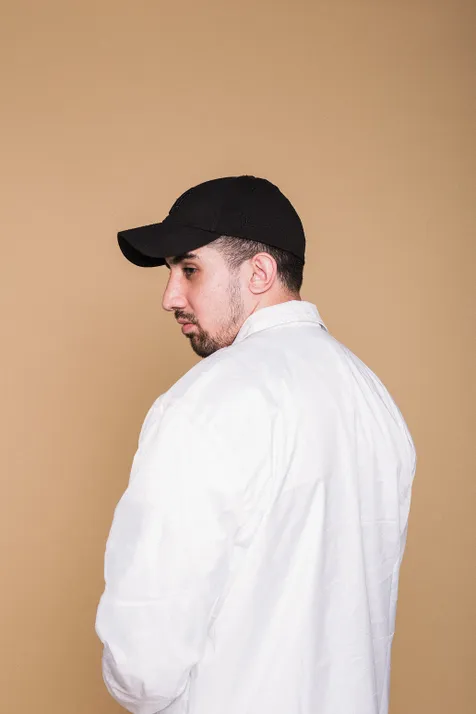 Gambar dari Penyanyi Ganteng Berdarah Jerman Ini Rilis Single Ke-2, Penuh Pesan Positif! » ezra kunze profile 3 ezra kunze profile 3 » Penyanyi Ganteng Berdarah Jerman Ini Rilis Single Ke-2, Penuh Pesan Positif!