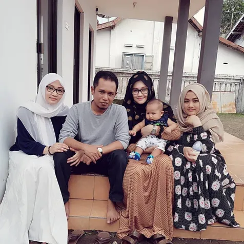 Sudah Punya 7 Orang Anak