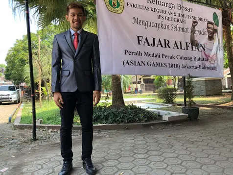 Jadi Sarjana Pendidikan