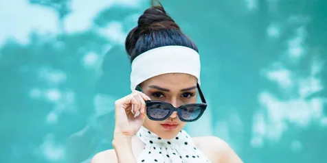 Jatuh Cinta Dengan Vicky Prasetyo