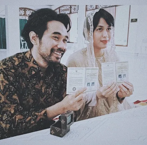 Tak Ada Bulan Madu