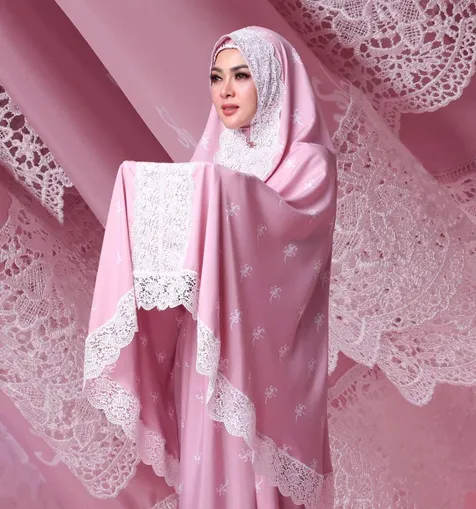 SYR by Syahrini