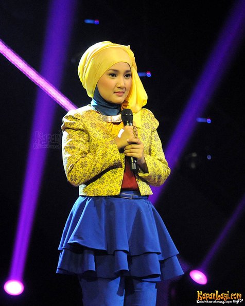 Fatin Shidqia tampil energik.