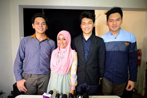 The Overtunes Bersama Fatin Lubis/@Foto: KapanLagi.com®