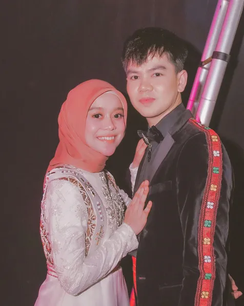 Foto Mesra Berdua