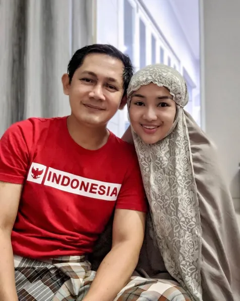 Pesan Dari Fitri Carlina
