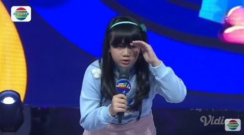 Siapa sangka Tasya Carlla adalah anak dari keluarga broken home.