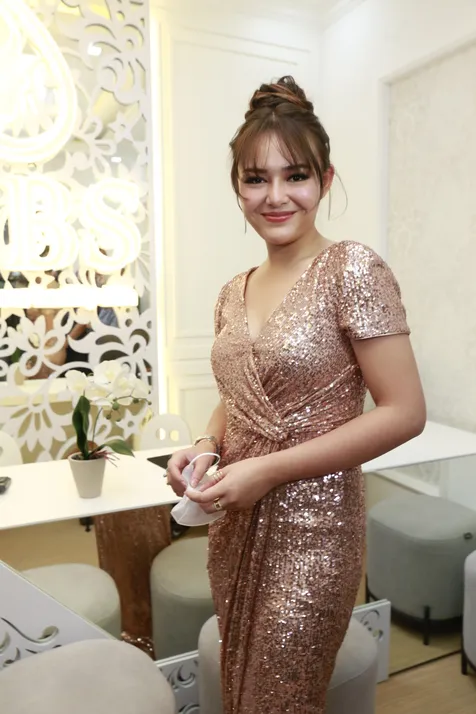 Ikut Bangun Dini Hari, Amanda Manopo Mengaku Senang Turut Berpuasa dan Masak Sahur di Lokasi Syuting