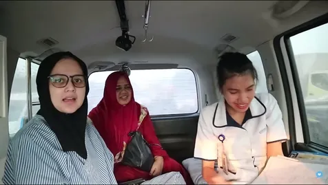 Cut Meyriska Naik Ambulans