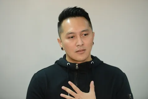 Di Dalam Gelas