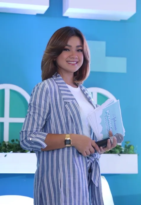 Berada di Dua Situasi