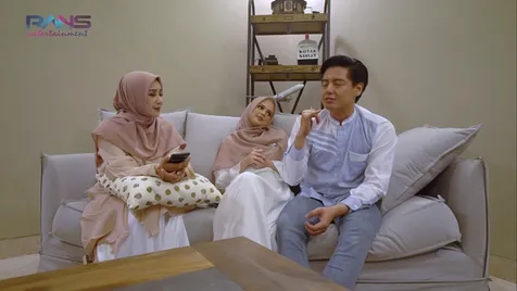 Roger dan Cut Meyriska Bertemu di Lokasi Syuting