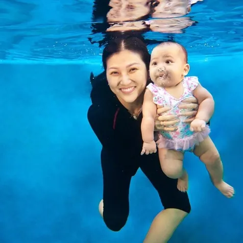 Alasan Ruben Ajari Anak Berenang