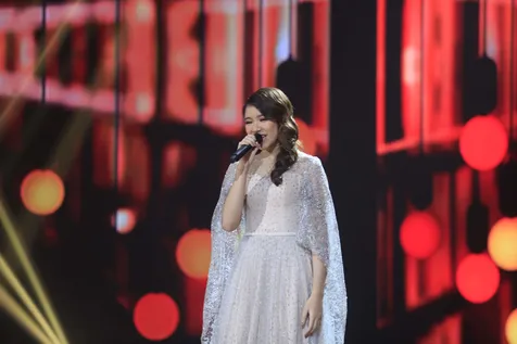 Duet dengan Keisya Levronka