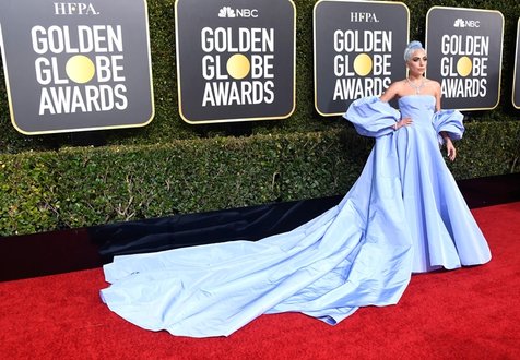 Lady Gaga di Red Carpet Golden Globes © AFP