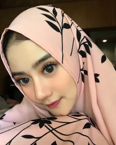 Ghea Youbi