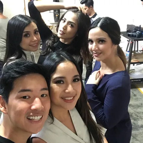 Begini foto BTS sebelum tampil dark dan misterius para mama muda © instagram.com/mariophotography