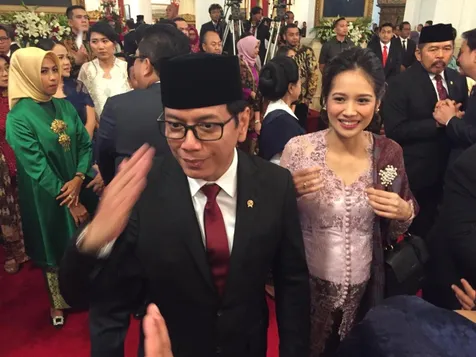 Jadi Istri Menteri