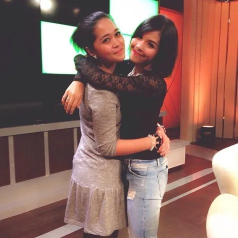 Metha Yunatria Bersahabat Baik dengan Gracia Indri
