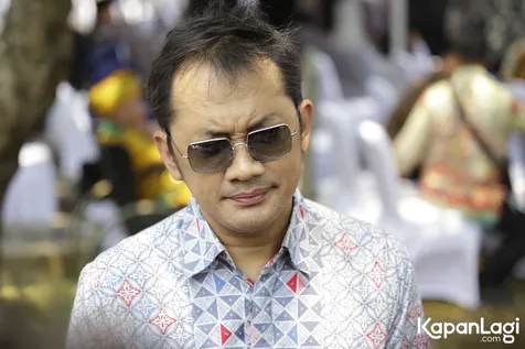 Anggap Ainun Masih Hidup