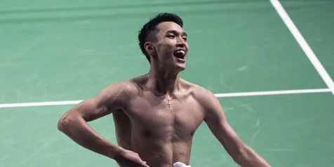 Aksi Selebrasi Buka Baju Viral Jojo