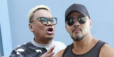 Pembelaan Uya Kuya Mengenai Penampilannya