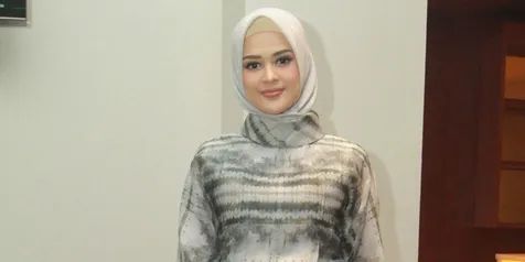 Roger dan Cut Meyriska Awal Dekat