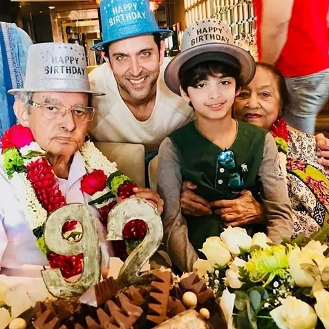 Ratusan Karya di Bollywood