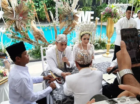 Tunda Miliki Momongan