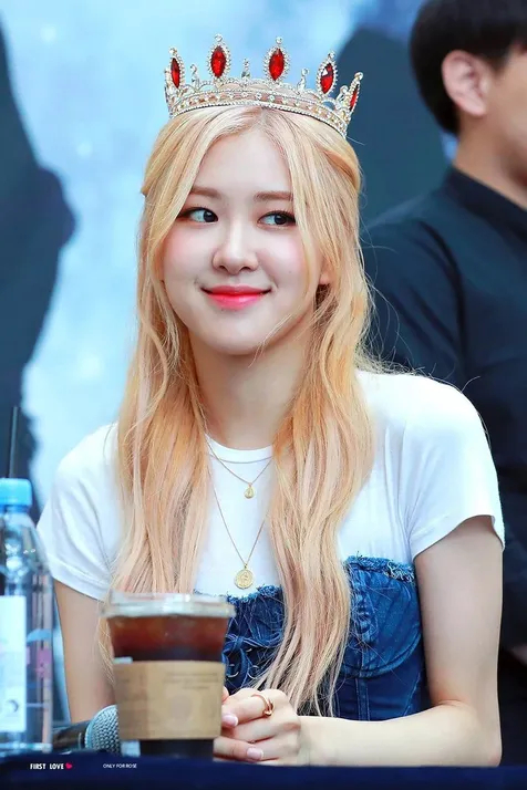 Rose BLACKPINK