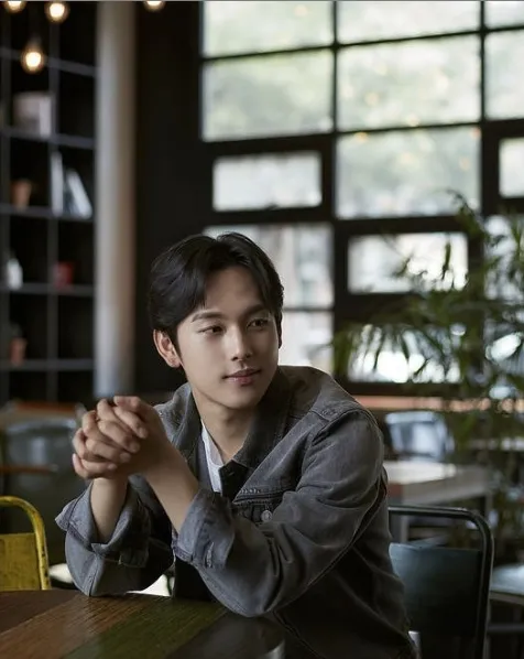 Im Siwan (ZE:A)