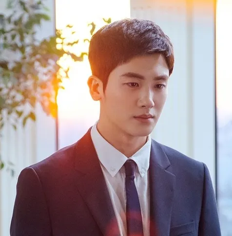 Park Hyung Sik (ZE:A)