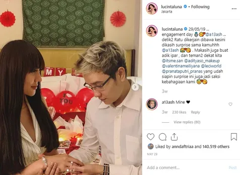 Lamaran Romantis