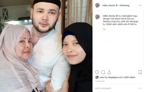 Ridho Tulis Ucapan Mengharukan