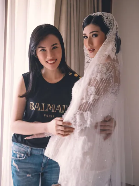 Cynthia Tan sosok di balik gaun pernikahan Stevie Agnecya. å¦»okumentasi pribadi