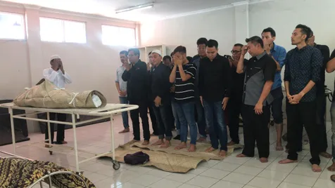 Hidung dan Mulut Keluar Darah