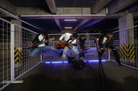 Rilis Lagu 'Merelakanmu'