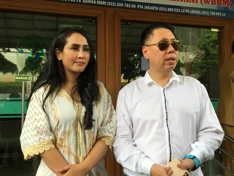 Ratu Meta Lega Sudah Cerai