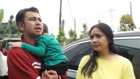 Nagita Bersikap Dingin Saat Dirangkul, Ini Penjelasan Raffi Ahmad Nagita Bersikap Dingin Saat Dirangkul, Ini Penjelasan Raffi Ahmad video viral siap robocop masyarakat layani info traveling info teknologi info seks info properti info kuliner info kesehatan foto viral dubai bertugas berita ekonomi