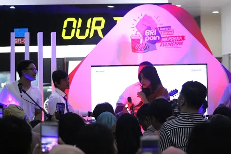 Ditunggu Fans Sejak di Bandara