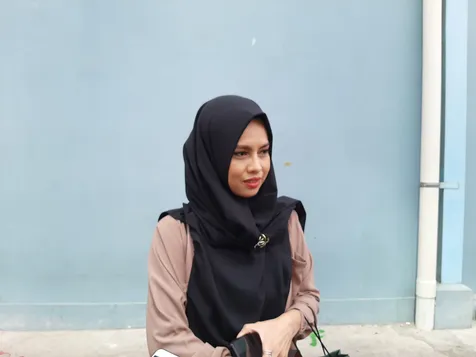 Sayangkan Proses Sidang