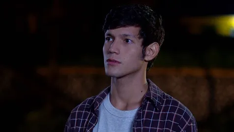 Nama Naufal Samudra semakin popoler setelah berperan sebagai Robby di serial Mermaid in Love di SCTV.