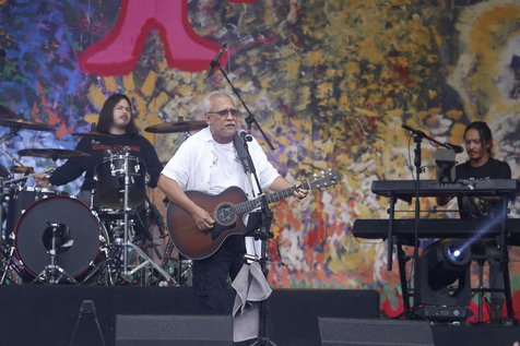 Tunjuk Si Bungsu Jadi Drummer Pengiring Konsernya, Iwan Fals: Bukan