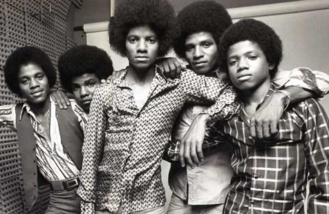 The Jacksons. Apakah kamu mengenali Michael Jackson di sana? @www.stonewallvets.org 