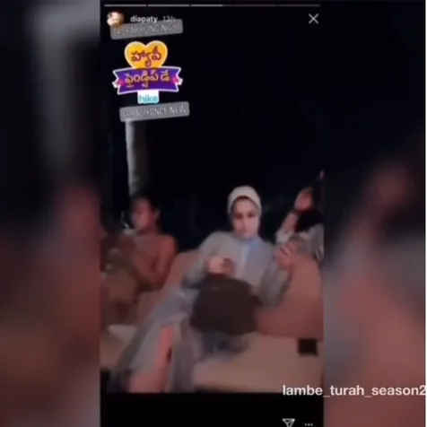 Kaki Terlihat