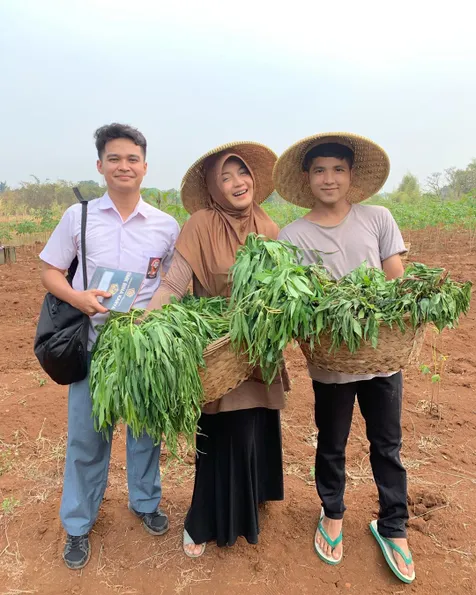 Syuting di Ladang Singkong