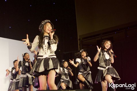 Terakhir ada grup idola JKT48 dan AKB48 yang memiliki judul lagu super panjang hingga hampir 40 kata © KapanLagi.com®/Djoko Poerwanto